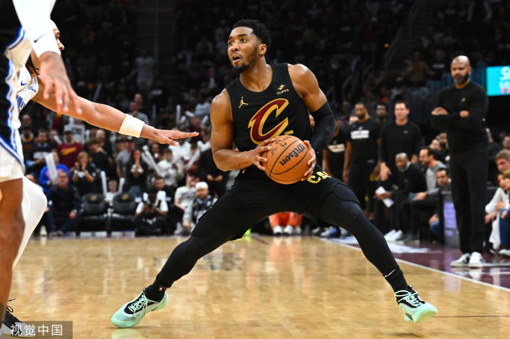 卫冕冠军的 卫冕冠军的